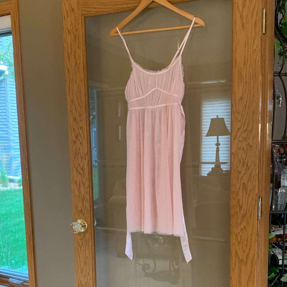 Vera Wang Soft Pink Mesh Detail Top